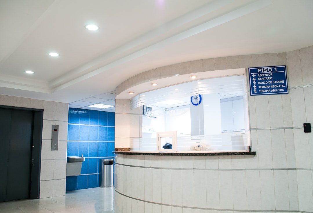 Photo Hospital building